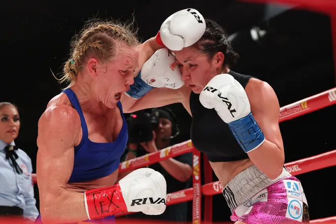 Stephanie Han def. Holly Holm, MVPW 03