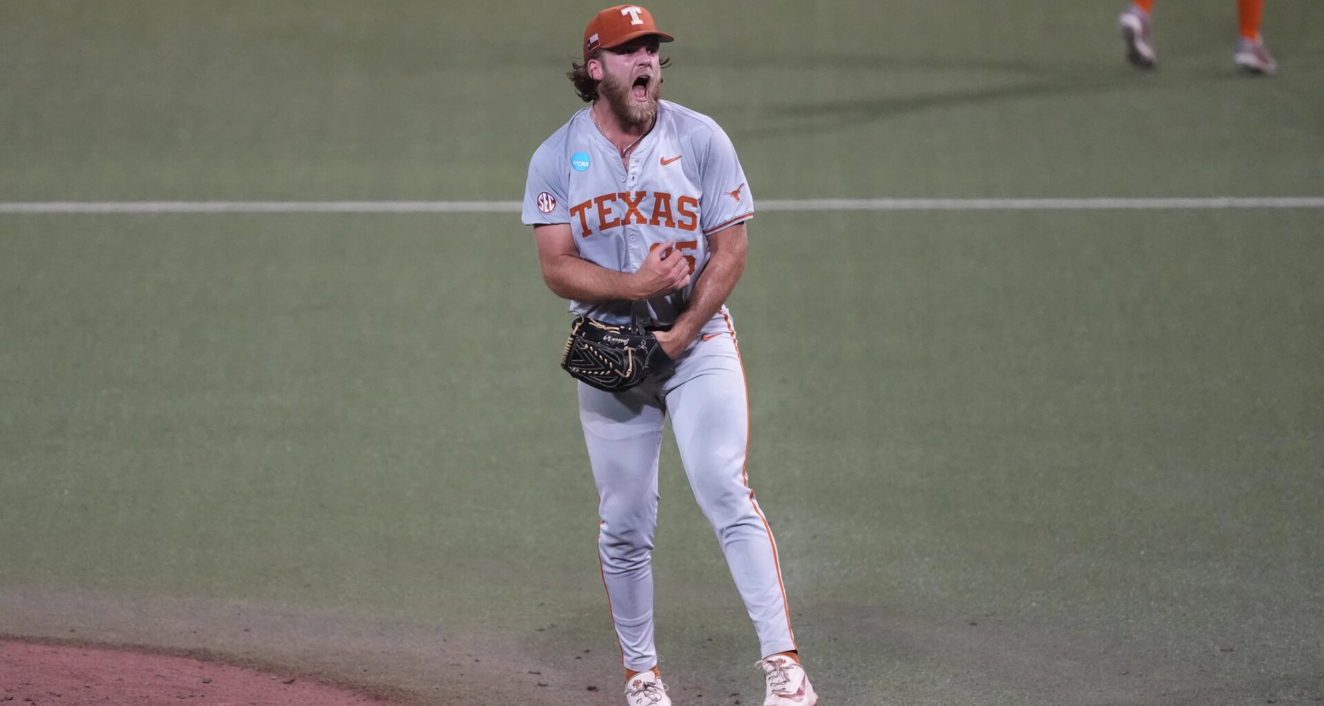 Where to watch UGA baseball vs. Texas College World Series game today