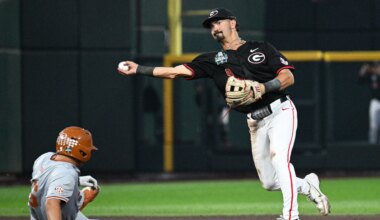Georgia baseball beats Texas 7-1 in College World Series