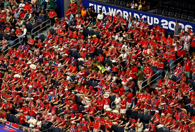 Soccer Football - FIFA World Cup 2026 - Round of 32 - Ivory Coast v Norway - Dallas Stadium, Arlington, Texas, U.S. - June 30, 2026 General view of NFL player Jameis Winston in the stands with Norway fans before the match