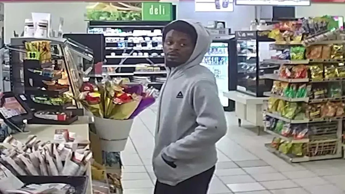 Trackdown: Dallas 7-Eleven robbery suspect wanted