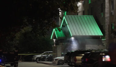 Houston man arrested after SWAT standoff, allegedly held girlfriend hostage at hotel