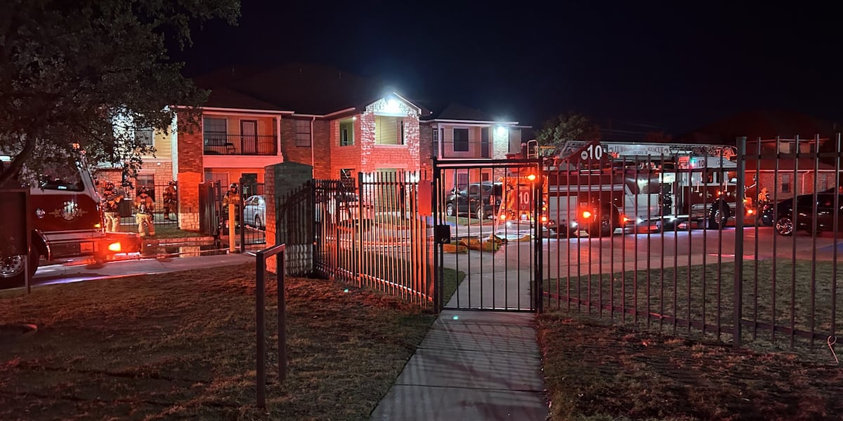 Four displaced after East Lubbock apartment fire Monday night