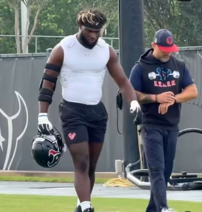Texans’ Will Anderson Jr. amused by false weight gain rumors: ‘Just did a better job of dieting, toning my body’