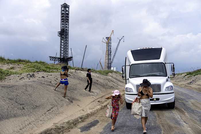 Texas Supreme Court rejects attempt to block beach closures for SpaceX launches