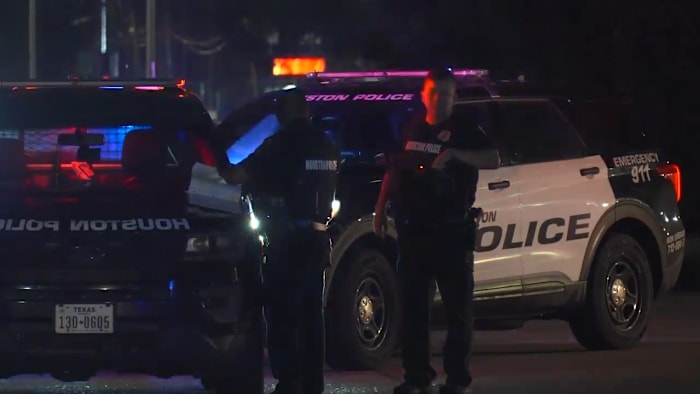 Houston Police investigating deadly hit-and-run involving man in wheelchair in Sunnyside