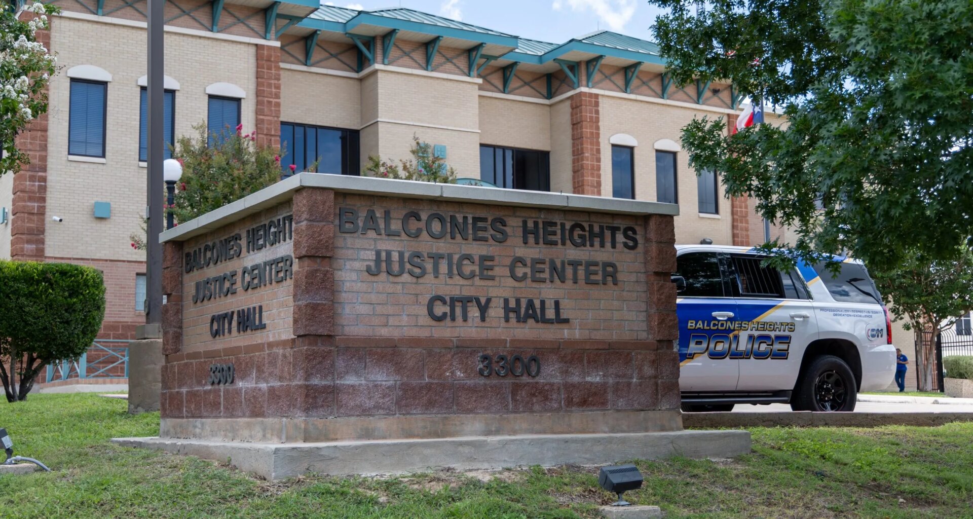 Why the mayor of Balcones Heights is suing his own city