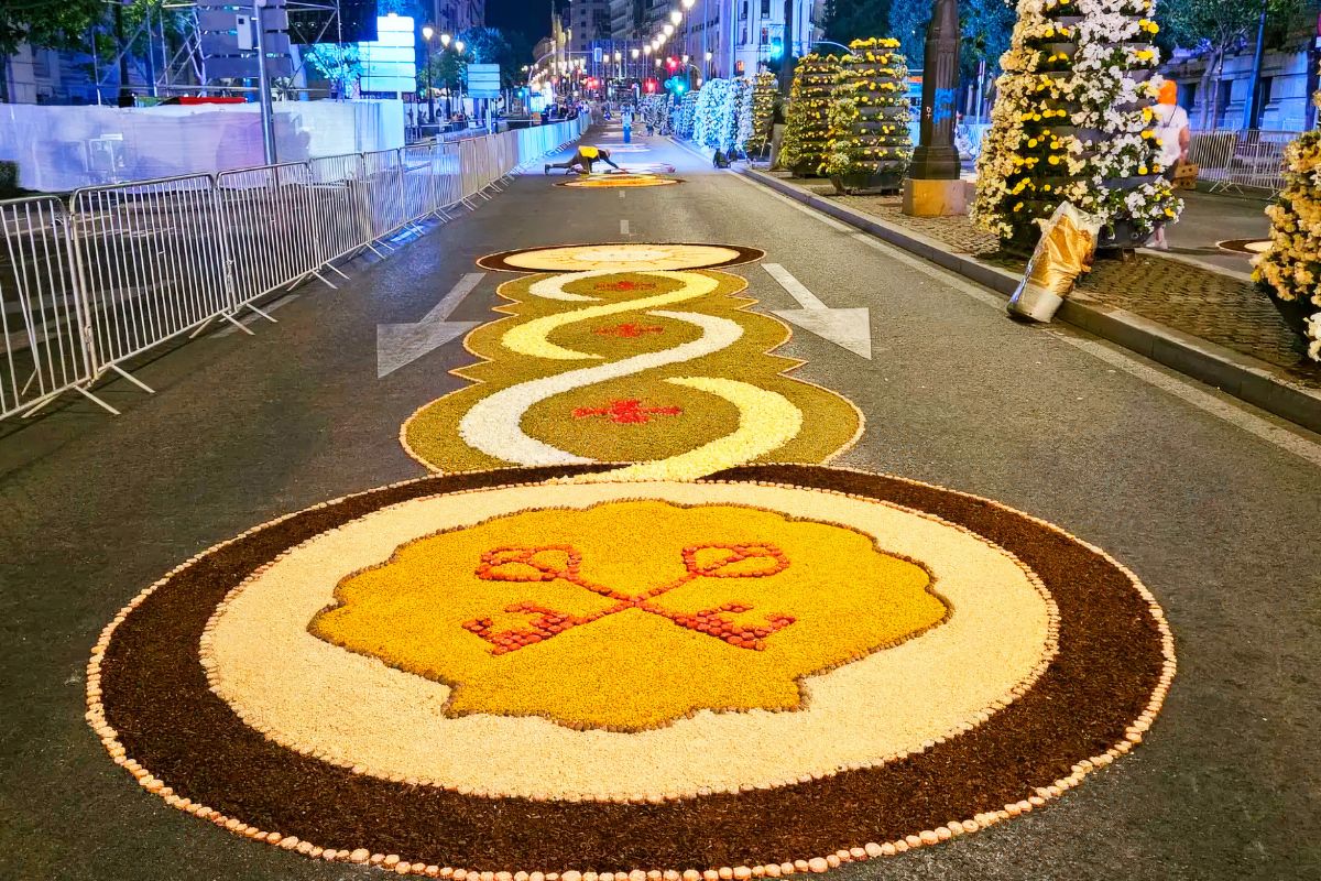 Carnation flower rugs in Madrid streets