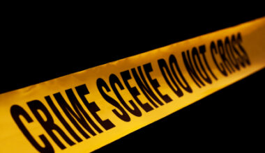 Shootout in condo complex courtyard leaves bystander dead