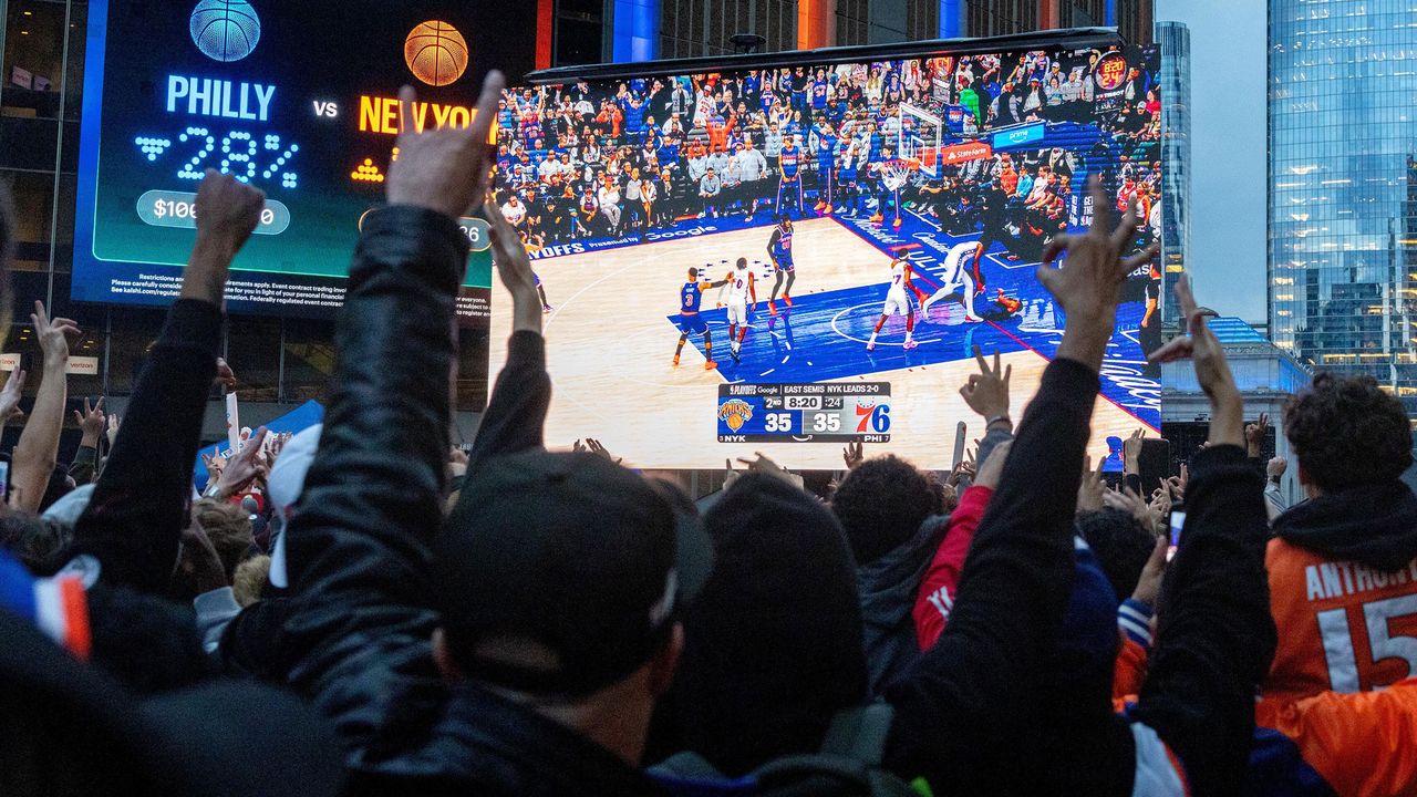 Lessons from Fandom, as the New York Knicks Face the San Antonio Spurs