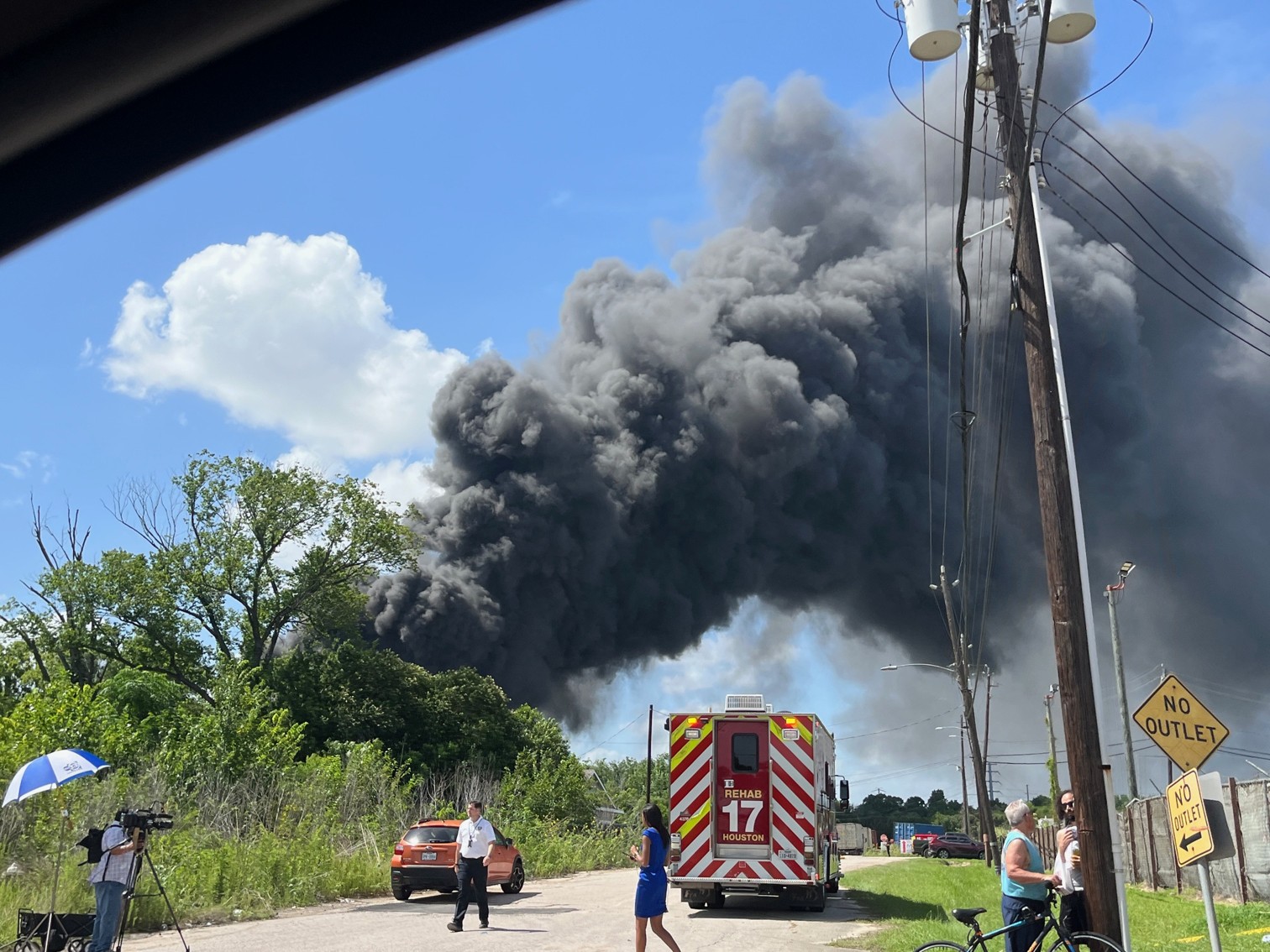 Fire units were dispatched to Mammoth Metal Recycling at 770 Kellogg Street, according to the Houston Fire Department emergency radio.