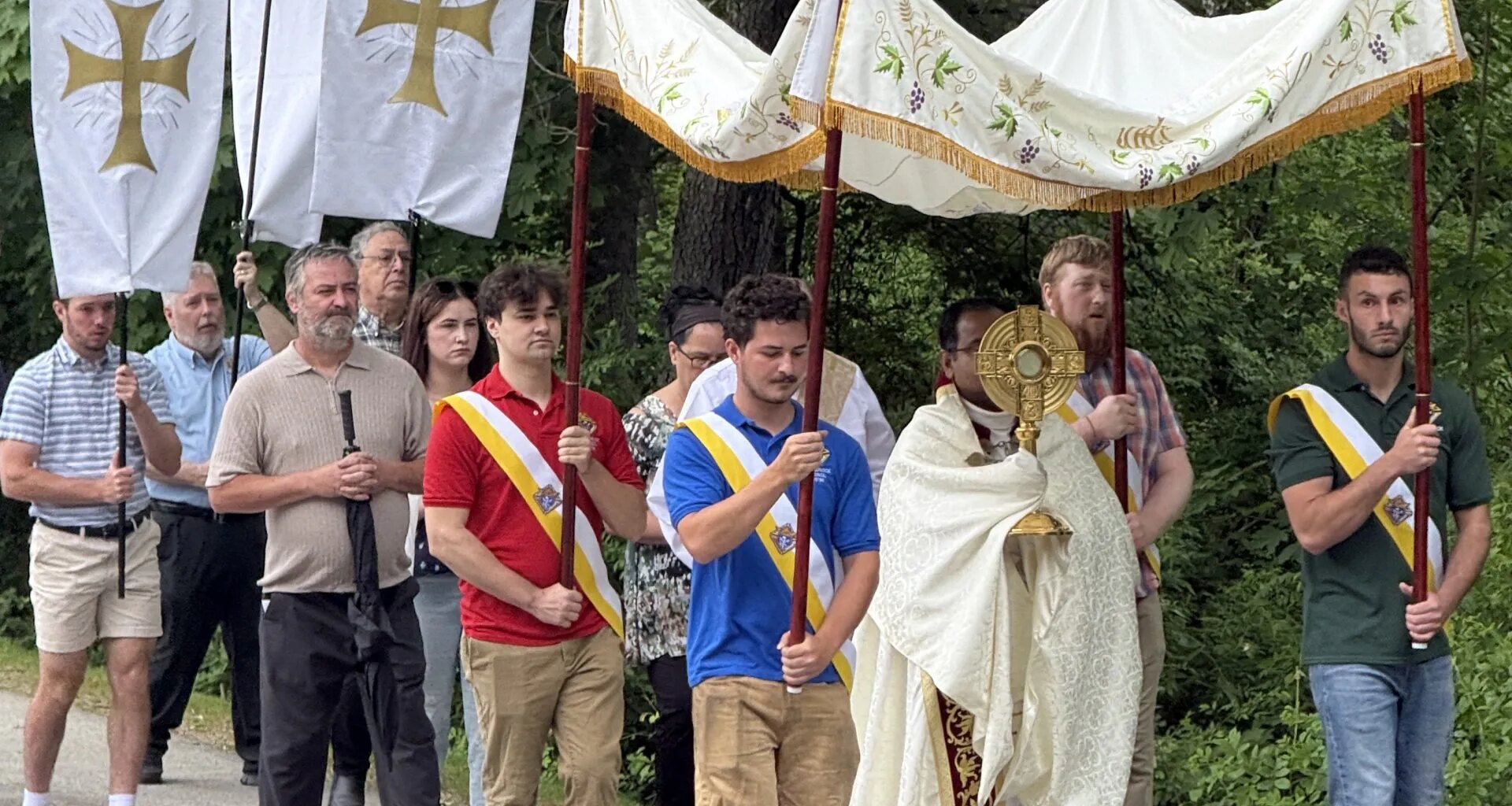 Eucharistic Procession Marks Corpus Christi