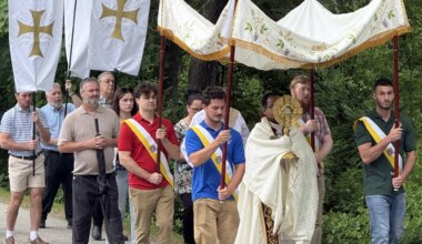 Eucharistic Procession Marks Corpus Christi
