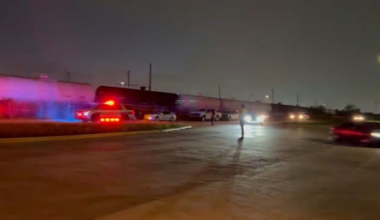 Several train cars derail at railyard in Port of Houston