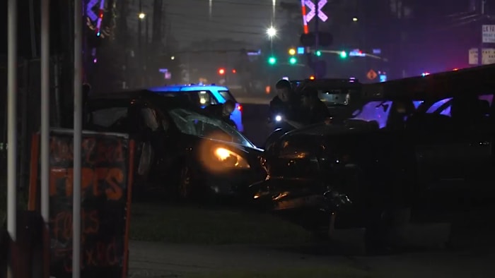 Woman killed in overnight crash after car crosses median in northeast Houston