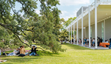 The always-free museum tucked away in a Houston park showcases masterpieces by Picasso, Warhol, and Magritte