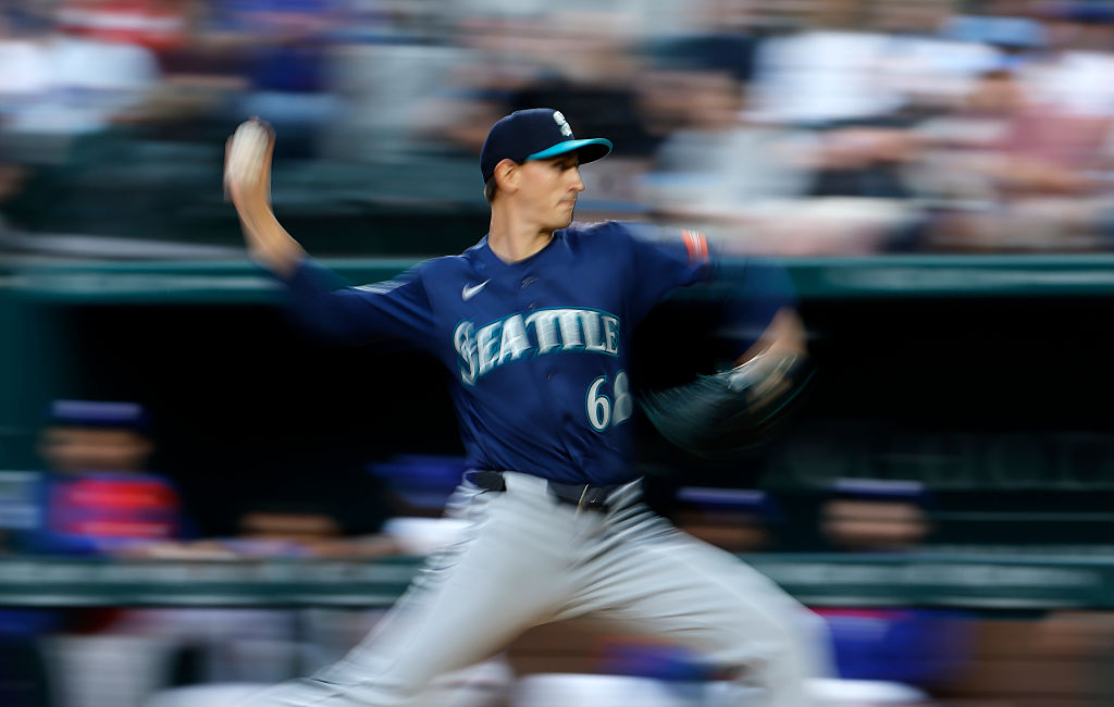 ARLINGTON, TEXAS - APRIL 7: George Kirby #68 of the Seattle Mariners pitches against the Texas Rangers during the first inning at Globe Life Field on April 7, 2026 in Arlington, Texas. (Photo by Ron Jenkins/Getty Images)