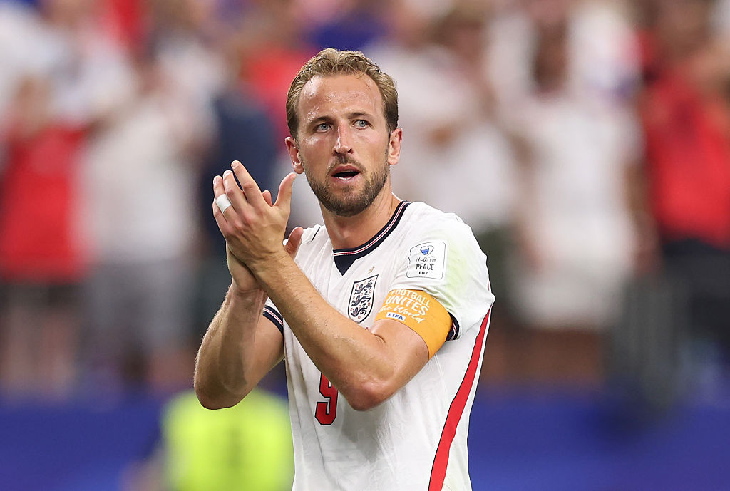ARLINGTON, TEXAS - JUNE 17: Harry Kane #9 of England applauds fans after the 4-2 win during the FIFA World Cup 2026 Group L match between England and Croatia at Dallas Stadium on June 17, 2026 in Arlington, Texas. (Photo by Michael Steele/Getty Images)