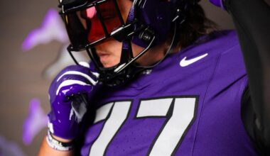 Football: 3-star 2027 offensive lineman Alexander Herrera commits to TCU