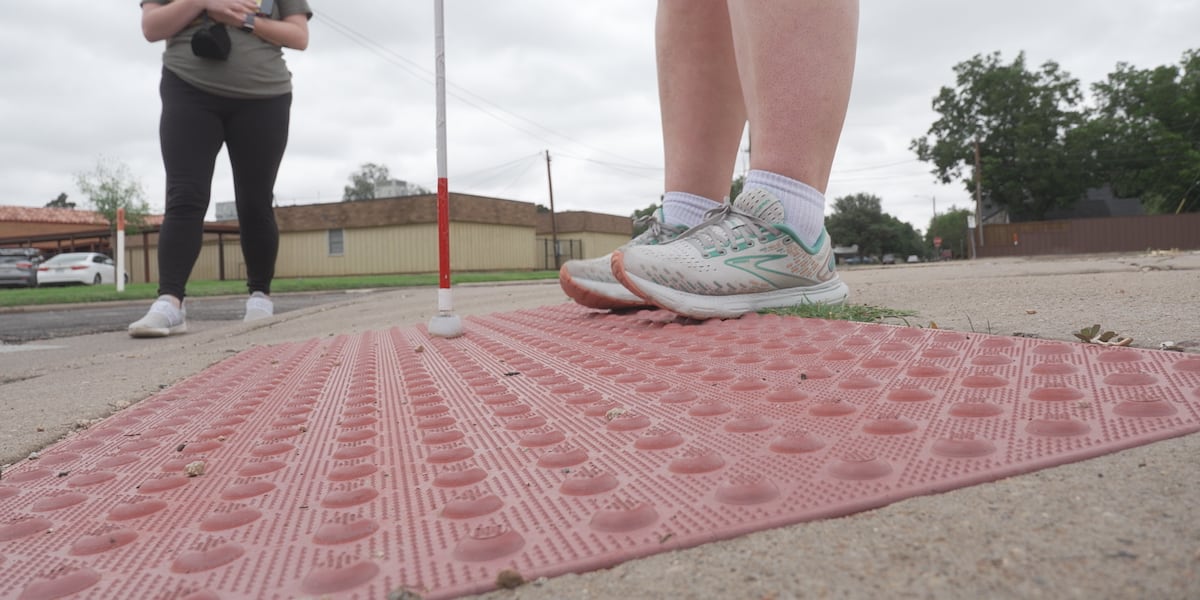 Texas Tech students learn to navigate world without sight