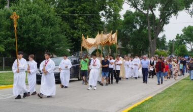 Children mark Corpus Christi celebration with solemn procession through Berwyn, Stickney