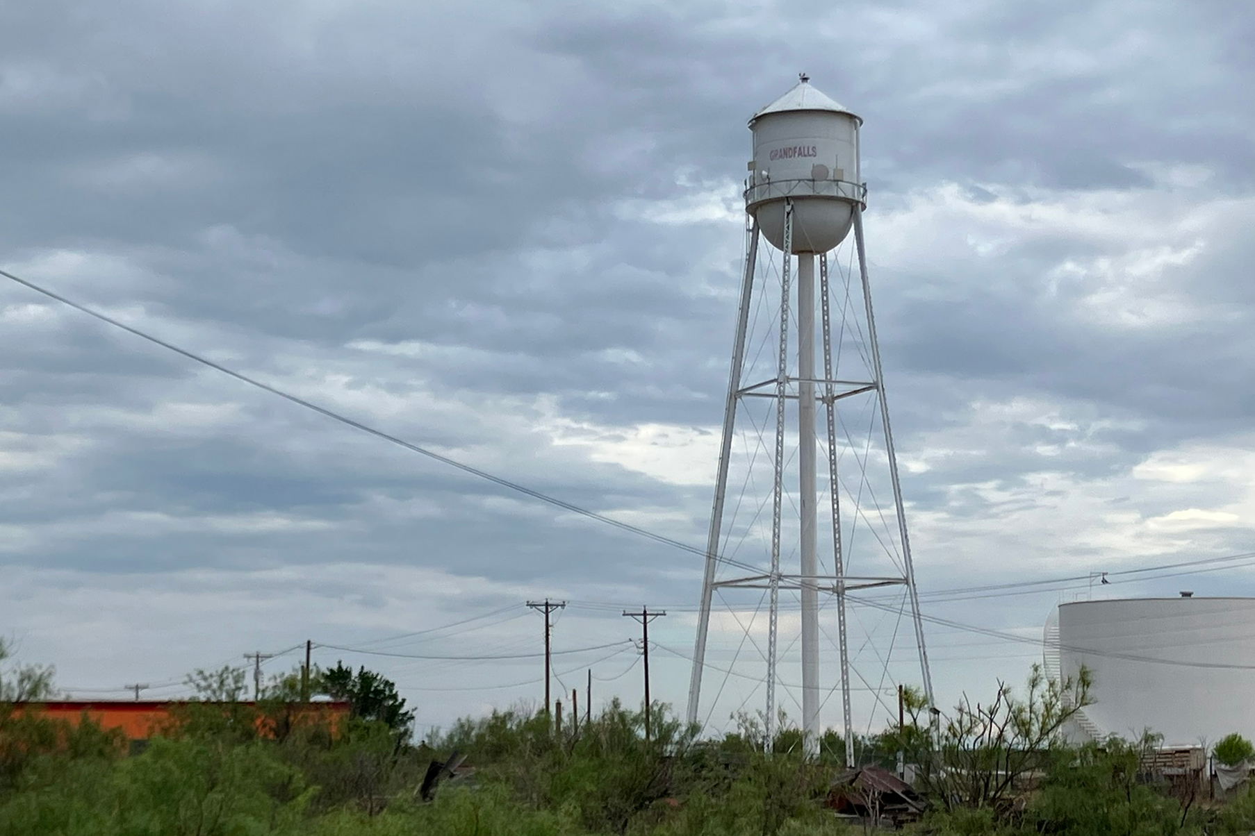 The Grandfalls water tower, which supplies the town of approximately 300 people in Ward County, Texas. Credit: Martha Pskowski/Inside Climate News