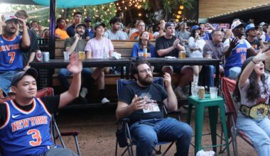 Pockets of New Yorkers living in Texas cheer on Knicks