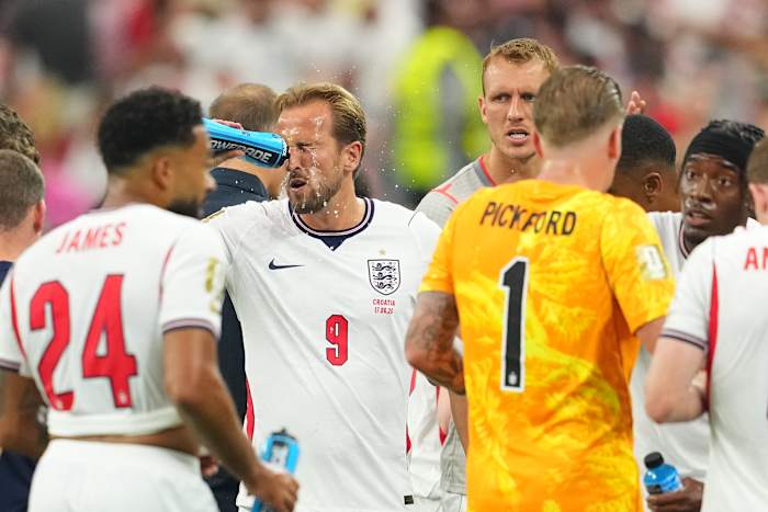FIFA hydration breaks have sparked criticism from different groups. But what do they actually do?
