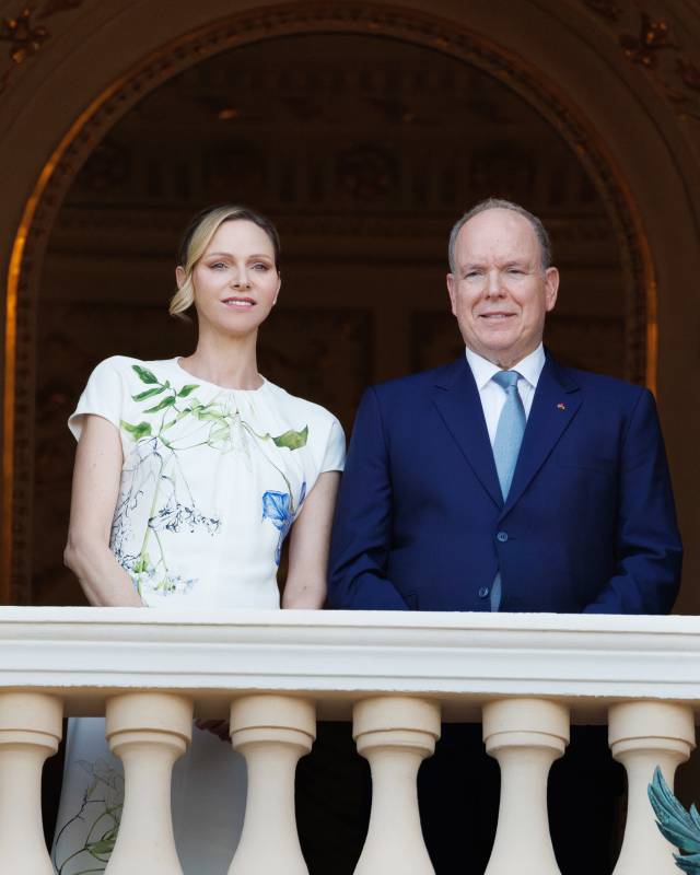 Princely Couple celebrates Corpus Christi from Palace Window