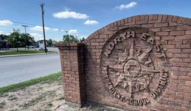 TEA won’t hire conservator to oversee North East ISD’s cellphone policy, district says