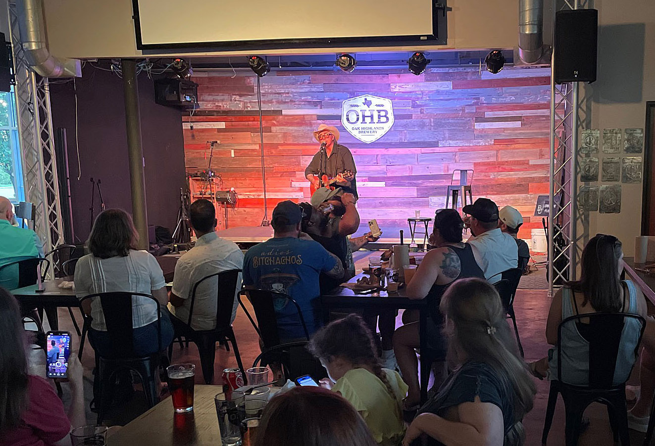 Oak Highlands Brewery pop-up delights concertgoers