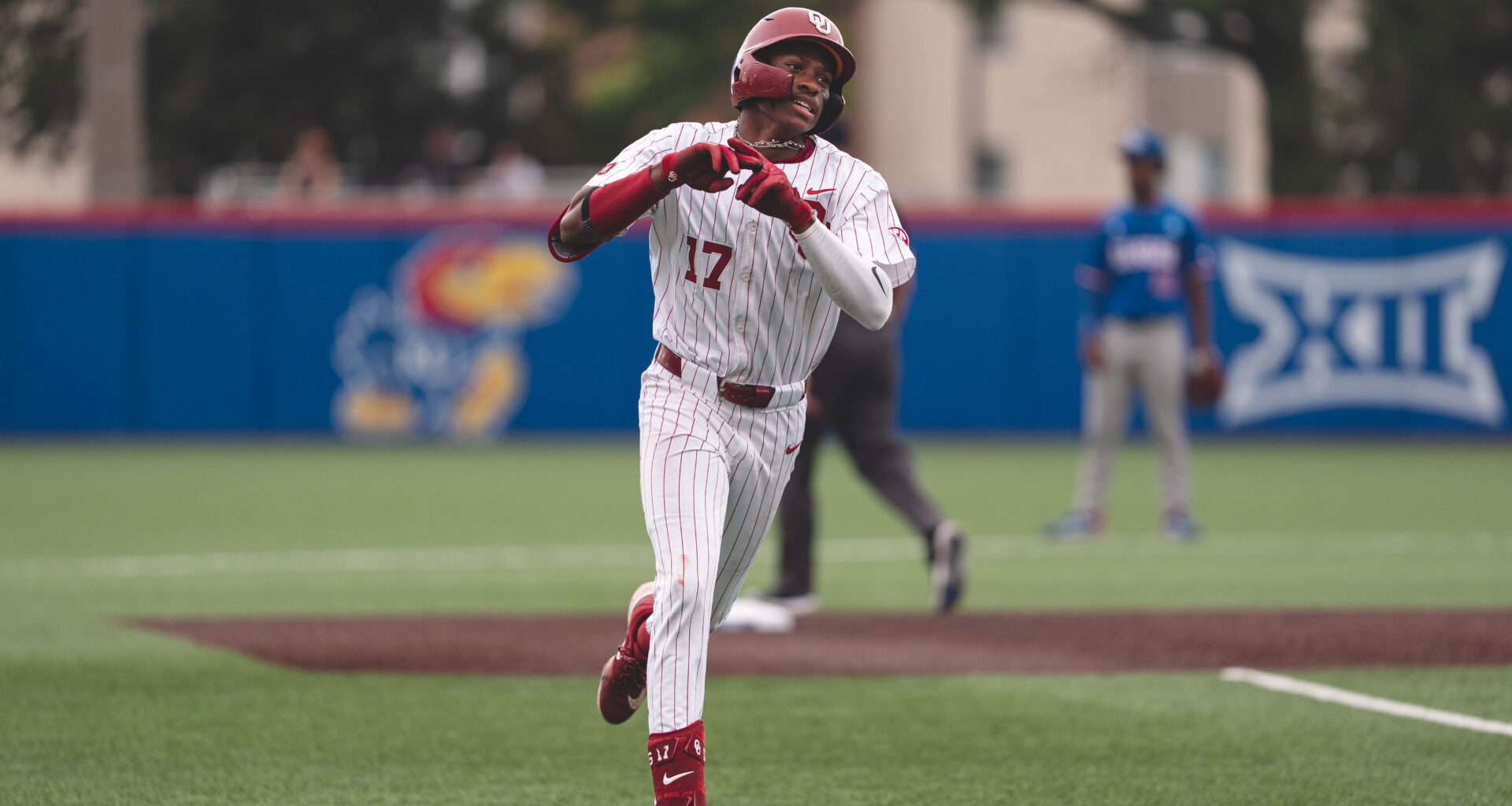 Harris’ clutch hitting sparks Oklahoma to NCAA World Series appearance