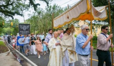 Corpus Christi processions scheduled despite threatening skies in Mobile