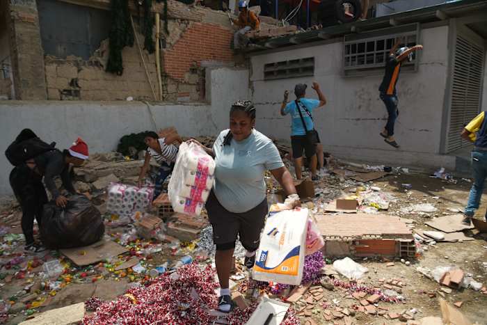 Venezuelan community in Houston collecting donations for earthquake victims
