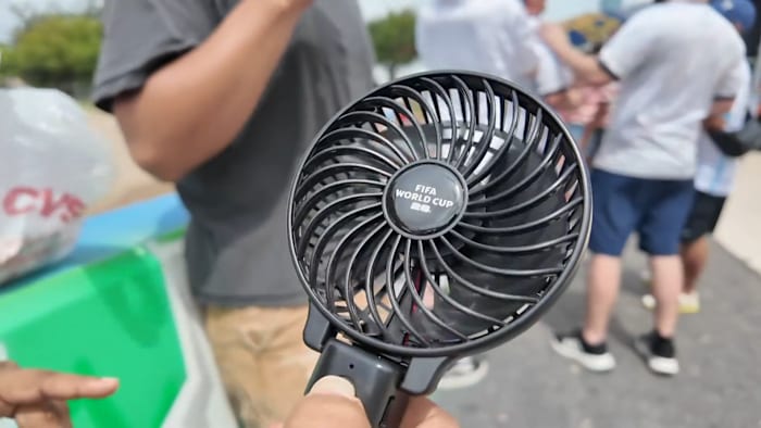 Houstonians face dangerous heat this weekend with heat illness warnings. What to know and do right now