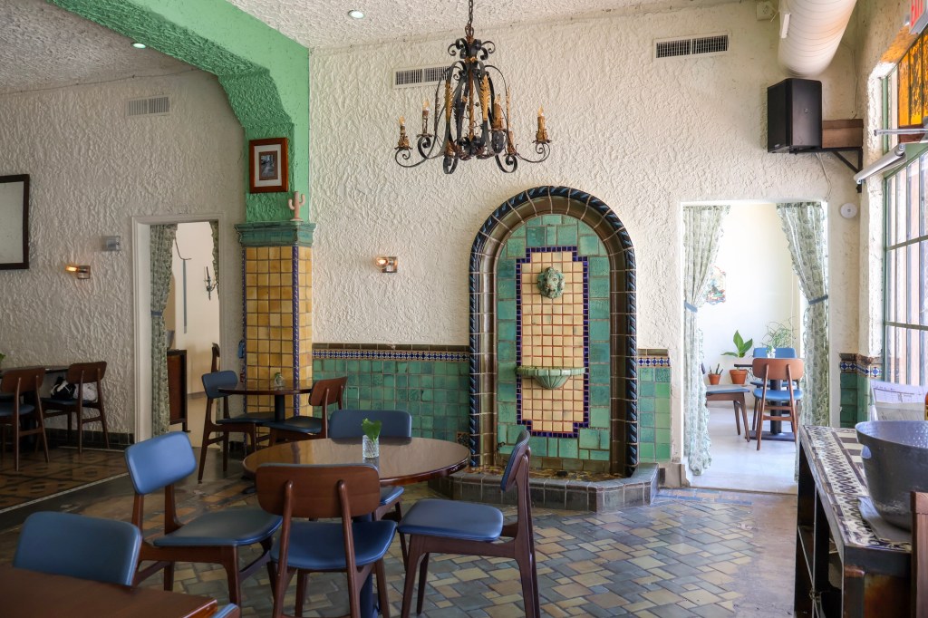 A dining room at Sor Juana