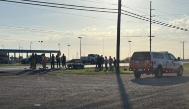 1 seriously injured in motorcycle crash in southwest Lubbock