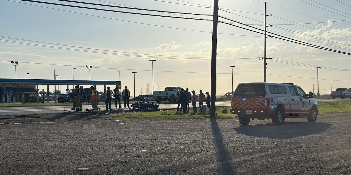 1 seriously injured in motorcycle crash in southwest Lubbock