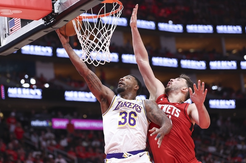 Houston Rockets emerging as primary threat for key Lakers free agent