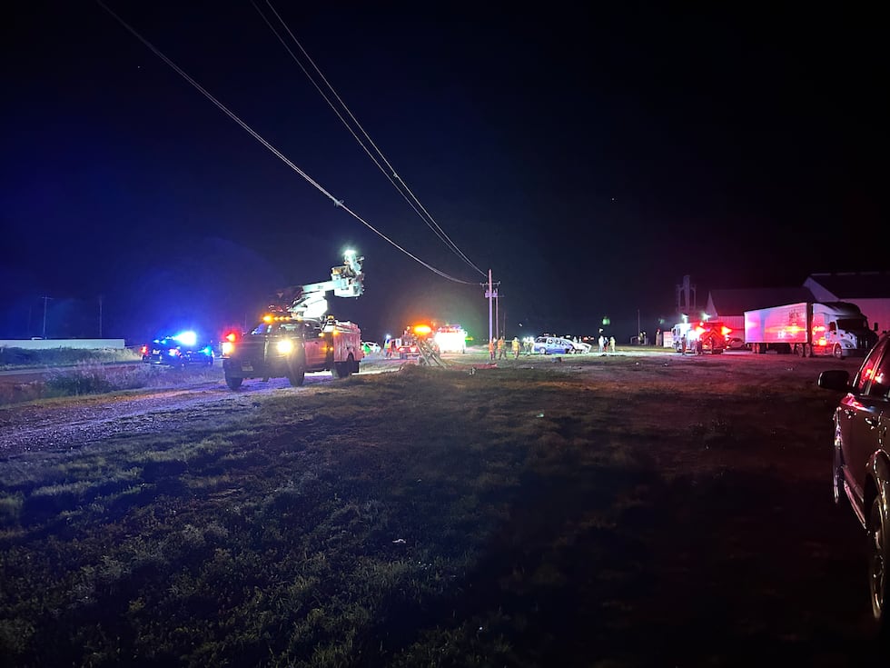 Power outage reported in Idalou after single-vehicle rollover