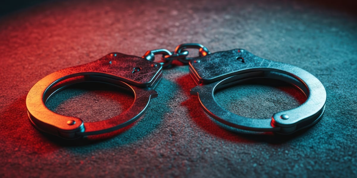 Webb County deputies arrest San Antonio woman in suspected human smuggling attempt
