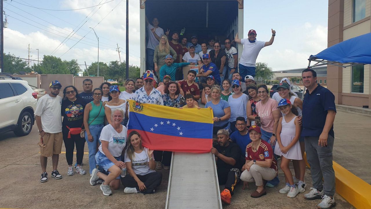 Venezuelans in Texas aid homeland after earthquakes