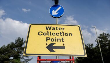 Sun City Pickers Install Water Stations Across El Paso