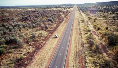 Historic Landmarks And Attractions On Route 90 In Texas