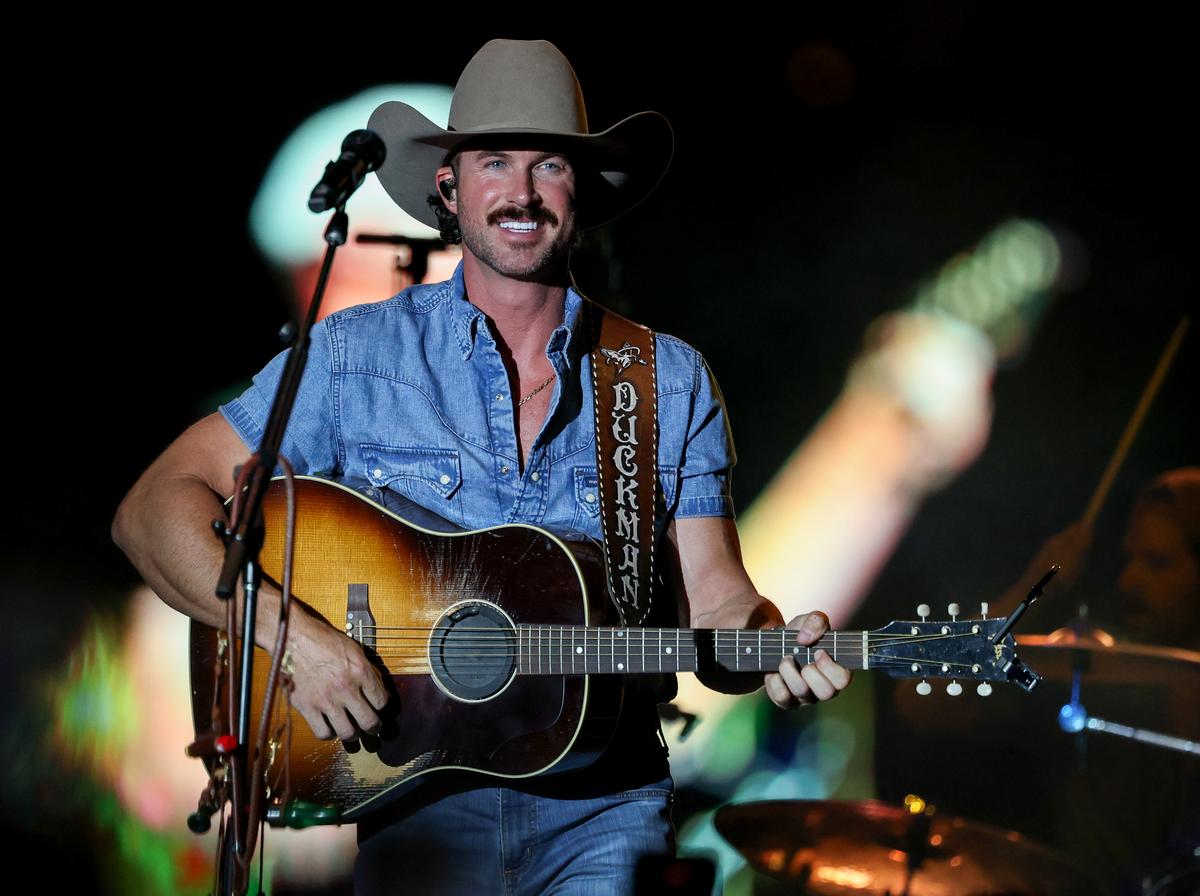 Win Tickets to Riley Green Live in Lubbock