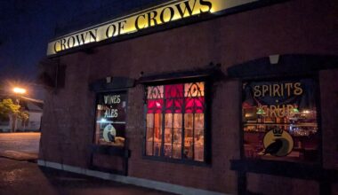 What To Expect At El Paso's Unique Crown Of Crows Pub