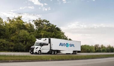 Volvo and AVI-SPL launch driverless freight operations on Texas corridor