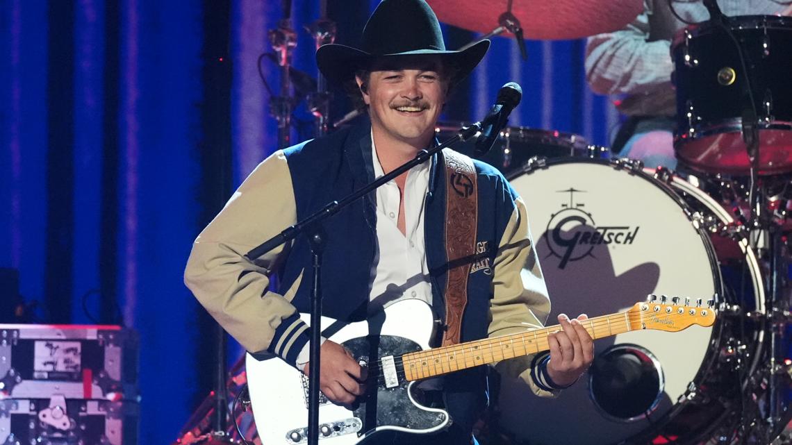 Zach Top bringing ‘Cold Beer & Country Music Tour’ to San Antonio