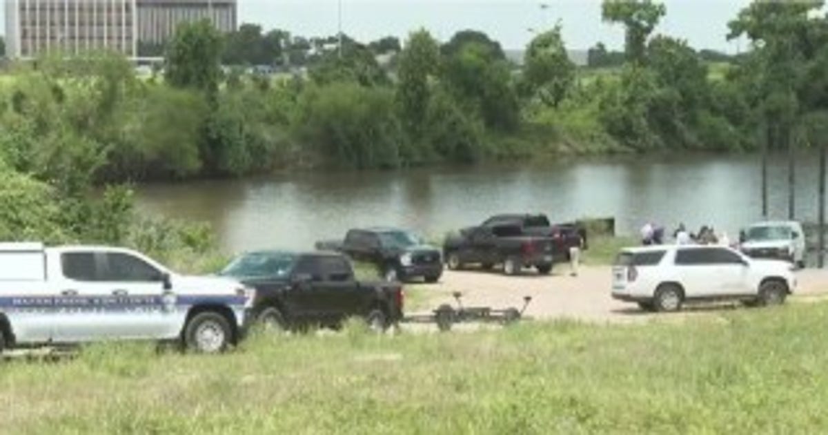 Body of 33-year-old father of 4 sons found in Buffalo Bayou, his mother is desperate for answers