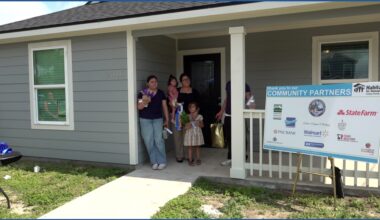 Single mother receives keys to new Habitat for Humanity home in Corpus Christi